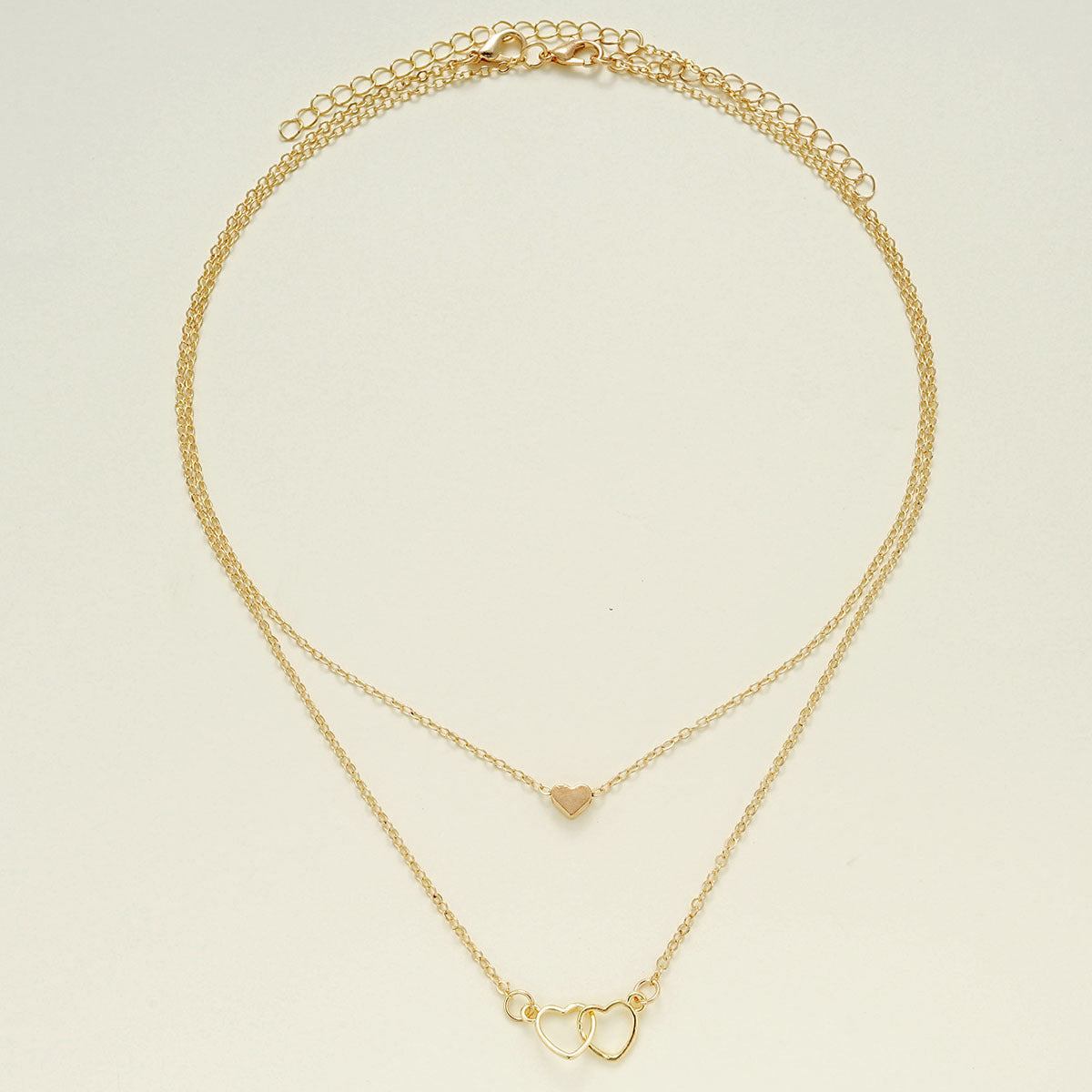 Doppelte Herzkette – Elegantes Design in Gold